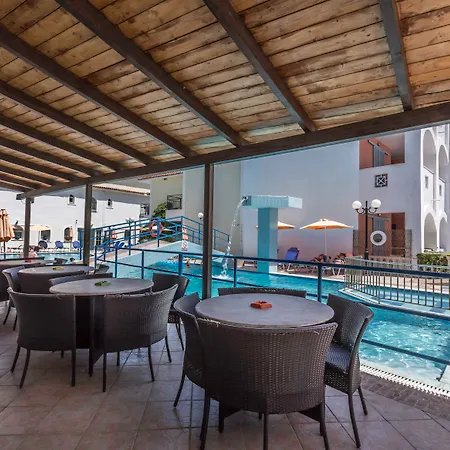 Vossos Lejlighedshotel Laganas